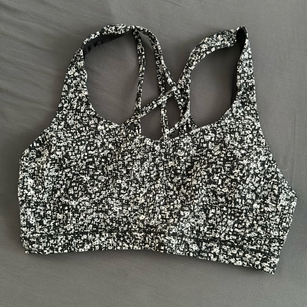 Lululemon sports bra